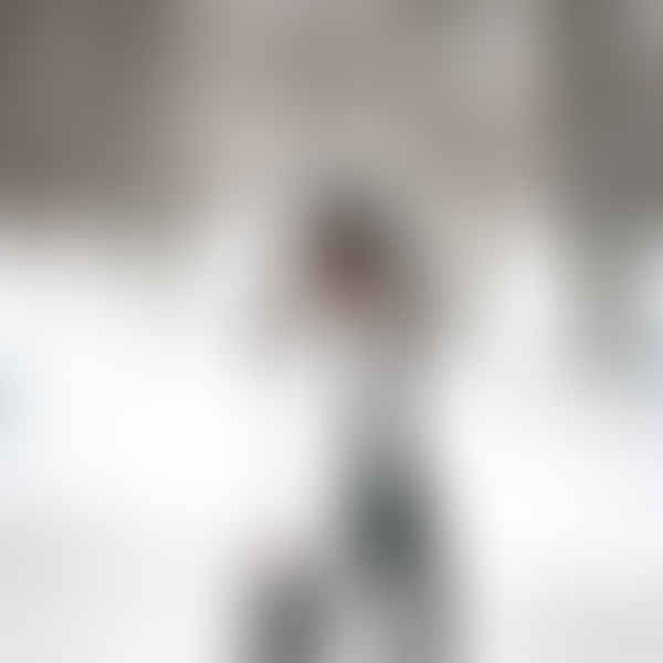 Surviving Winter in Style: Top Picks for Women's Winter Fashion